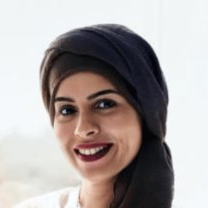 Headshot of Zainab Nayyar, EndoThrive Advisory Committee member